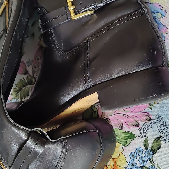 Boot - Picture 6 of 6